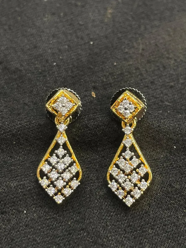 Gold_Tone_Crystal_Geometric_Drop_Earrings_For_Women