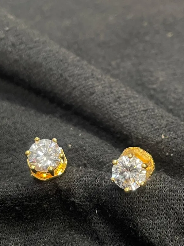 Gold_Tone_Solitaire_Clear_Stone_Stud_Earrings_For_Women
