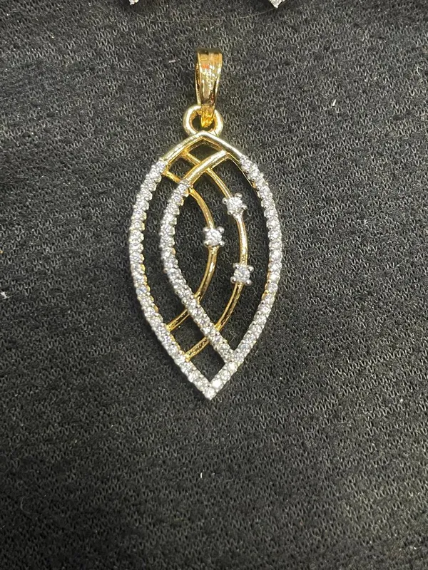 Gold_Tone_Crystal_Leaf_Pendant_And_Earrings_Jewellery_Set_For_Women