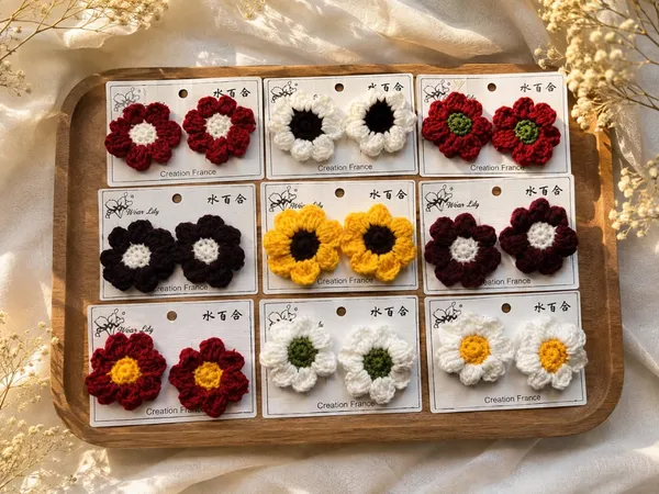 Multicolor_Crochet_Flower_Hair_Clips_for_Women