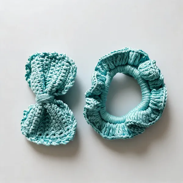 Turquoise_Crochet_Scrunchie_And_Bow_Set_for_Women