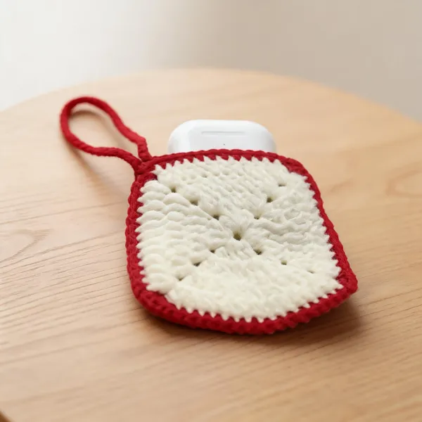 Red_And_Cream_Crochet_Hot_Water_Bottle_Cover