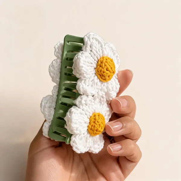 White_Acrylic_Crochet_Floral_Claw_Clip_For_Women