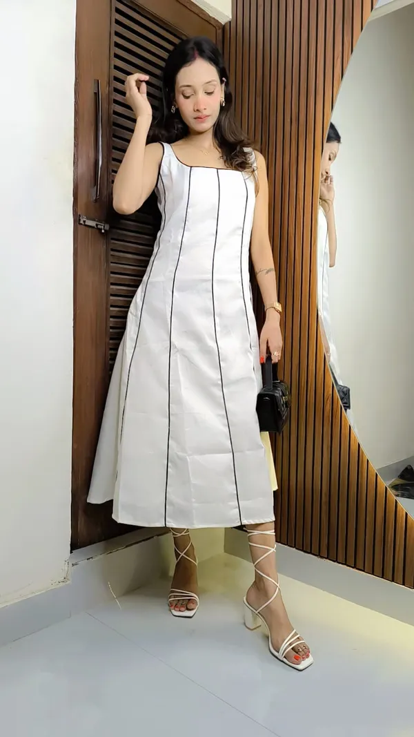 White_Stripe_Sleeveless_A-Line_Dress_For_Women