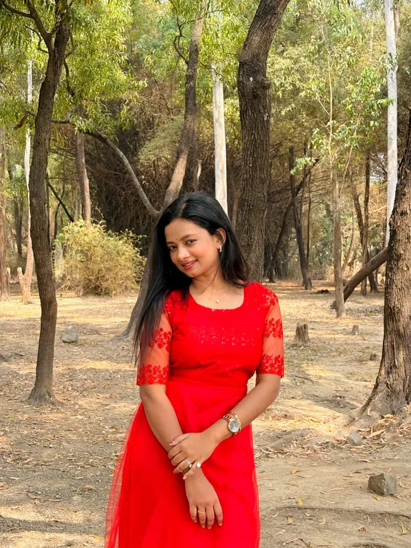 Red_Net_Embroidered_Saree_Gown_For_Women
