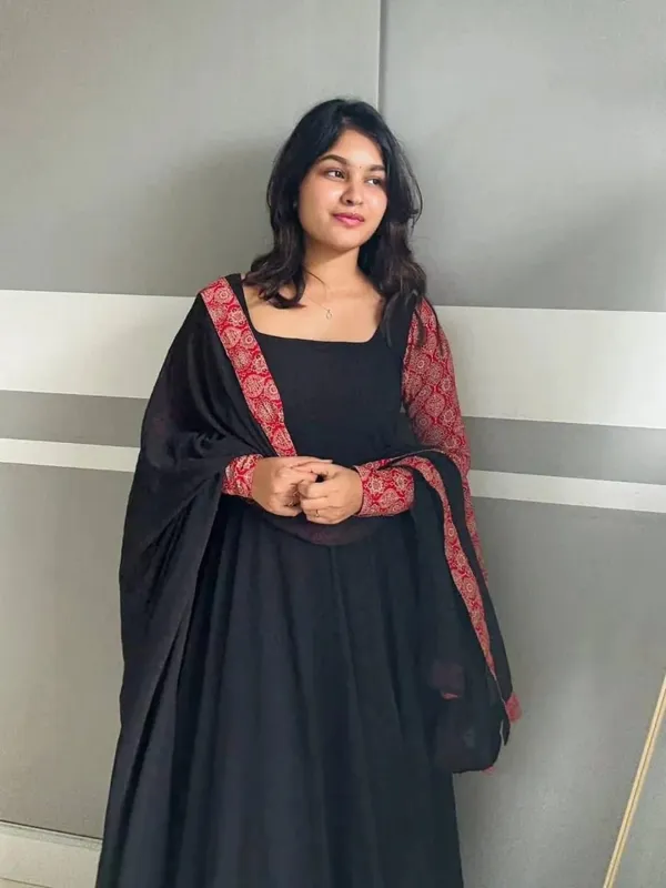 Black_Printed_Anarkali_Dress_With_Dupatta_For_Women
