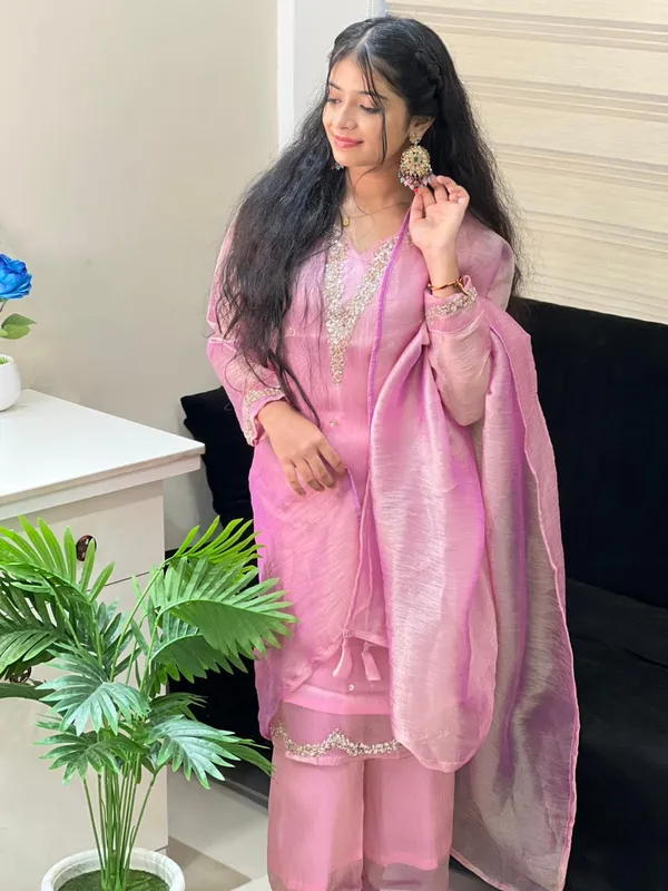 Pink_Embroidered_Three-Piece_Suit_Set_For_Women