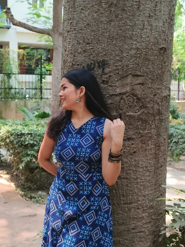 Blue_Geometric_Print_Sleeveless_Kurta_Set_For_Women