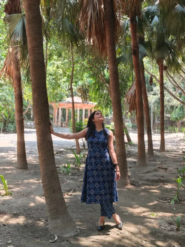 Blue_Geometric_Print_Sleeveless_Kurta_Set_For_Women