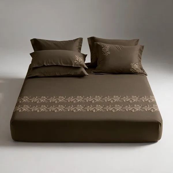 Designers_Embroidery_Series_Bedsheet_By_Home_Buzz