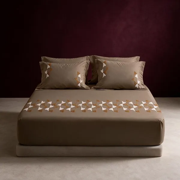 Designers_Embroidery_Series_Bedsheet_By_Home_Buzz