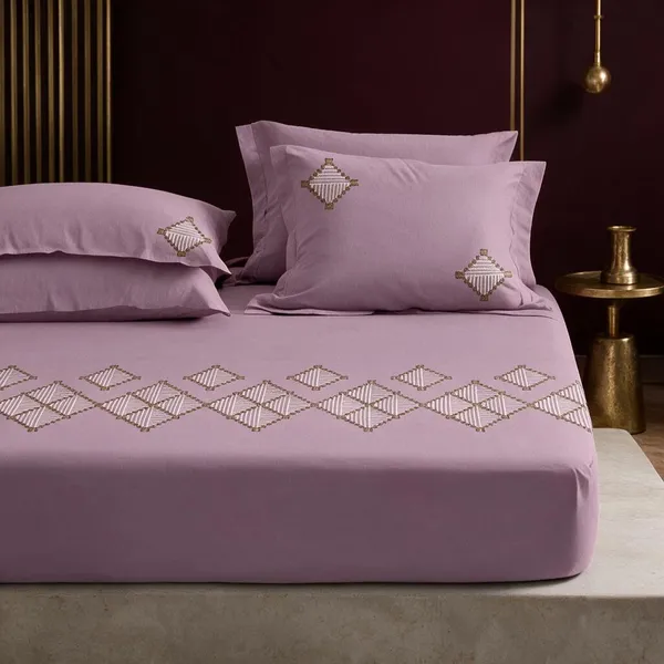 Designers_Embroidery_Series_Bedsheet_By_Home_Buzz