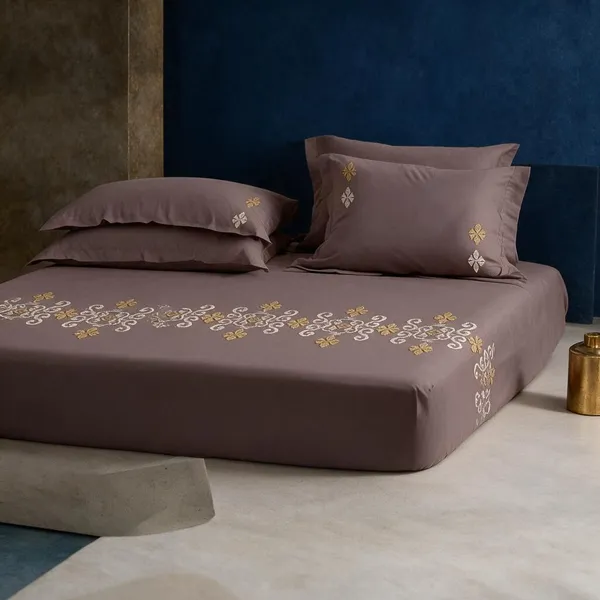 Designers_Embroidery_Series_Bedsheet_By_Home_Buzz