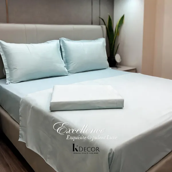Cotton_Solid_Blue_King_Size_Bedsheet_Set_With_Pillow_Covers