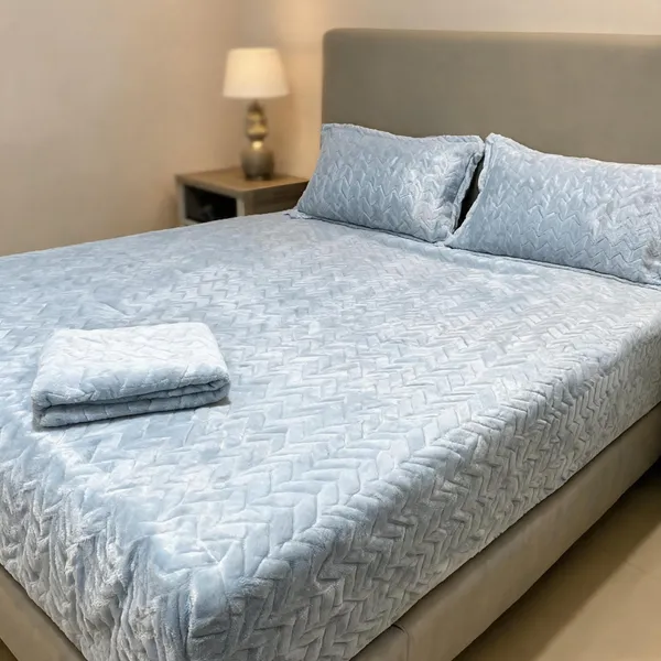Soft_Flannel_Quilted_Chevron_Print_Blue_King_Size_Bed_Sheet_Set