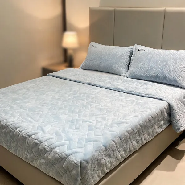 Soft_Flannel_Quilted_Chevron_Print_Blue_King_Size_Bed_Sheet_Set