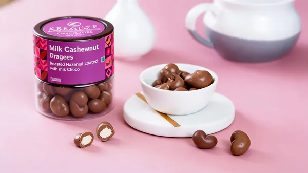 Cashew_Nut_Milk_Chocolate_Dragees