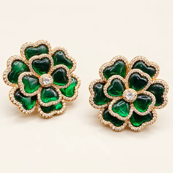Heart-petal_floral_stud_earrings_|_Green_/_gold_tone