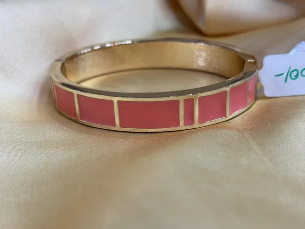 Peach_Broad_Bracelet_Pink