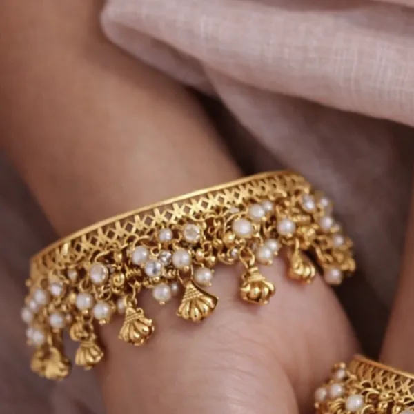 Royal_Kundan_Ghungroo_Bangle_Default_Title