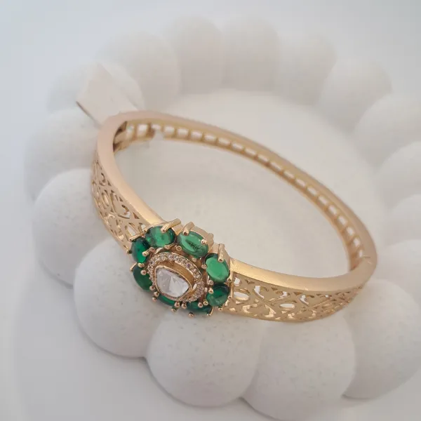 Emerald_Filigree_Gold_Bracelet_Default_Title