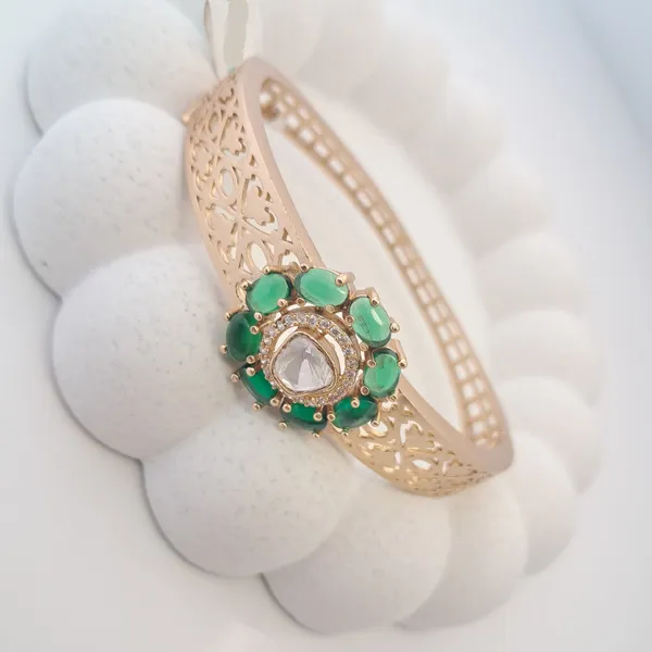 Emerald_Filigree_Gold_Bracelet_Default_Title