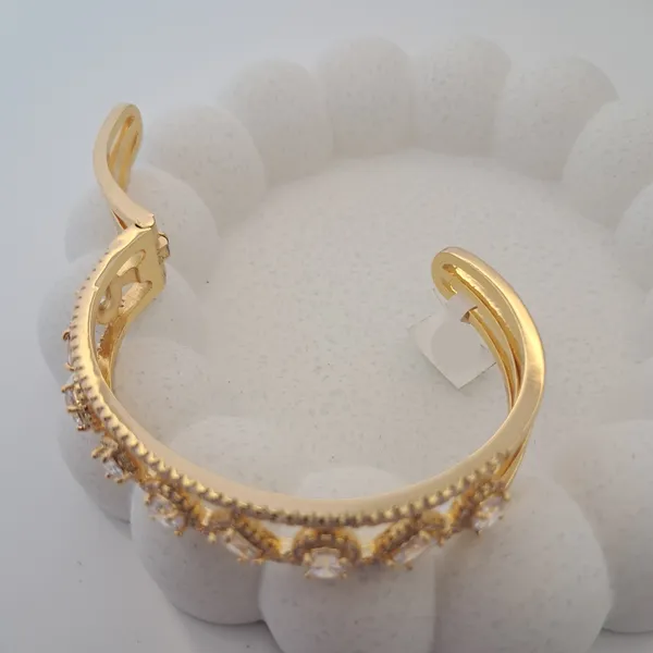 Classic_Round_Emerald_Cut_Bangle_Default_Title
