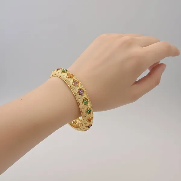 Multicolor_Textured_Gold_Bracelet_Default_Title