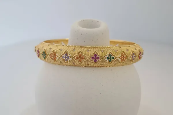 Multicolor_Textured_Gold_Bracelet_Default_Title
