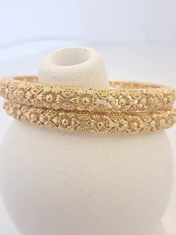 Floral_Gold_Finish_Bangles