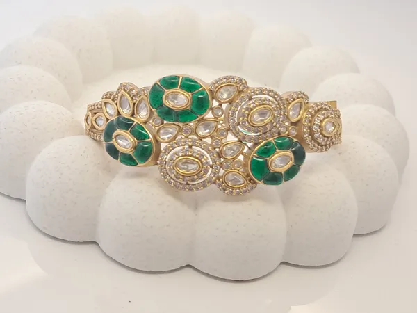 The_Zariya_Green_Meenakari_Polki_Bracelet_Default_Title