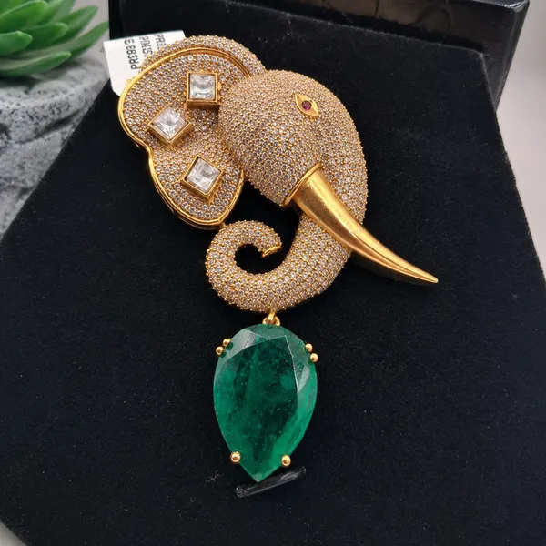 Maharaja_Elephant_Statement_Brooch_With_Green_Stone_Drop_Default_Title