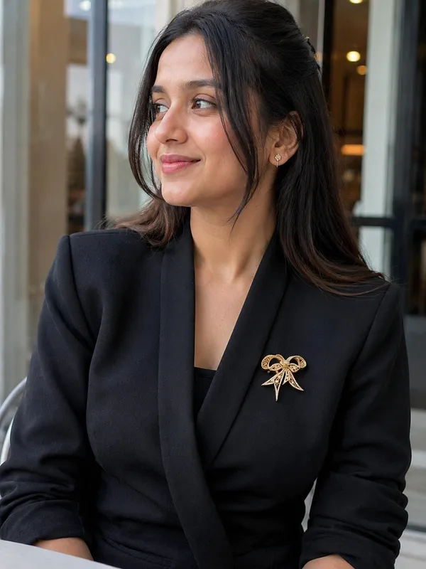Bow_Cz_Statement_Brooch_Default_Title