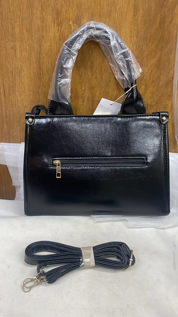Black_Pu_Leather_Structured_Handbag_For_Women