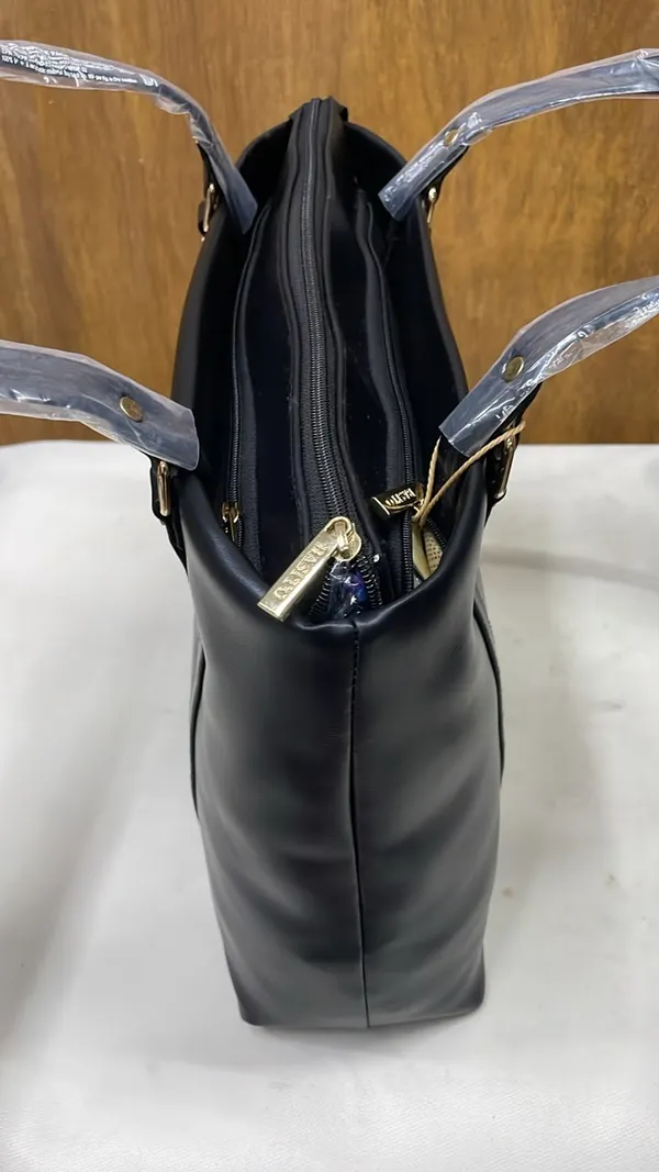 Black_Pu_Leather_Smooth_Finish_Tote_Bag_For_Women