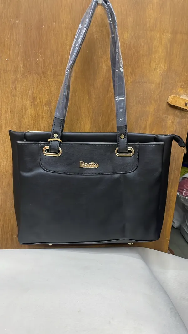 Black_Pu_Leather_Structured_Tote_Bag_For_Women