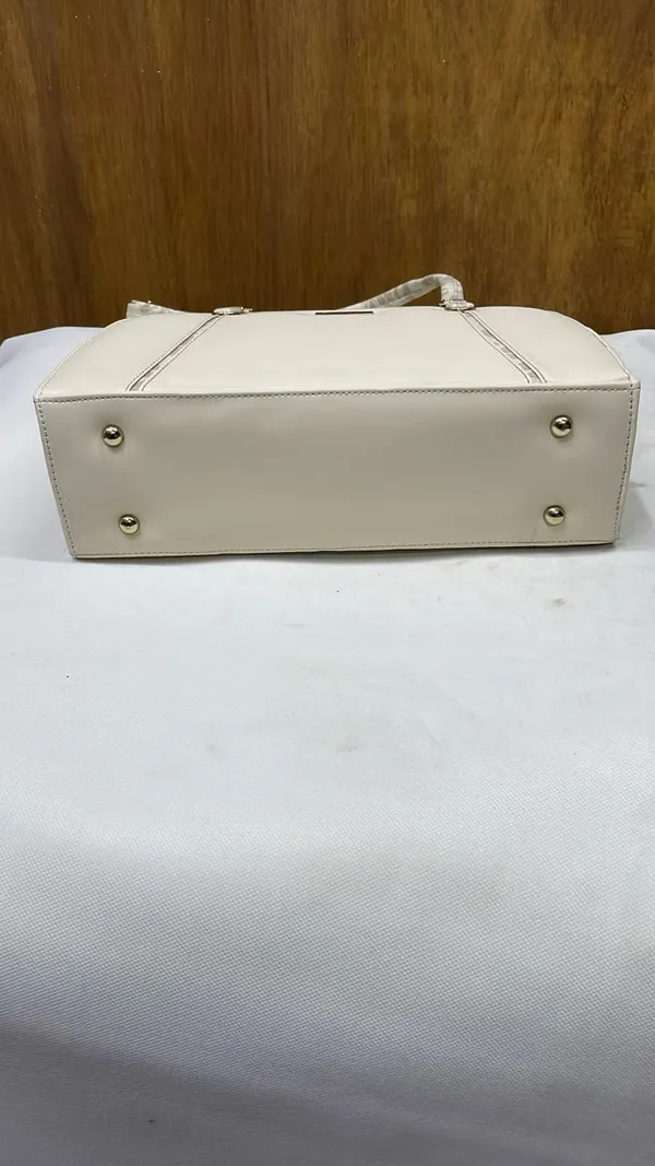 White_Pu_Leather_Tote_Bag_For_Women