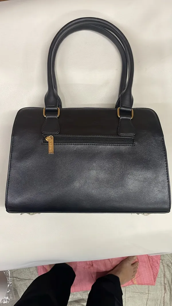 Black_Pu_Leather_Structured_Handbag_For_Women