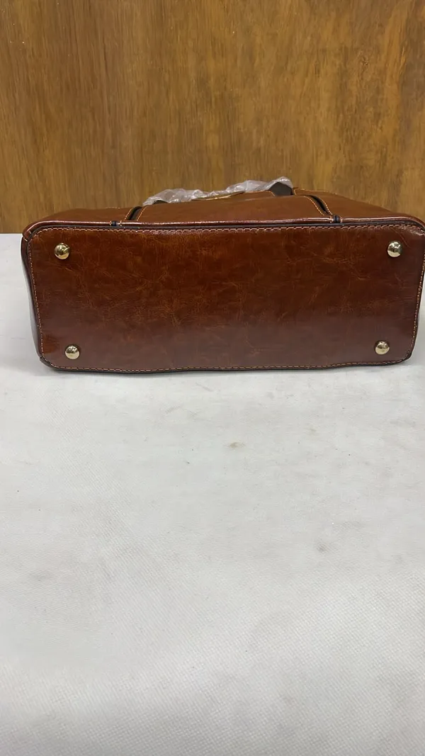Brown_Pu_Leather_Tote_Bag_For_Women
