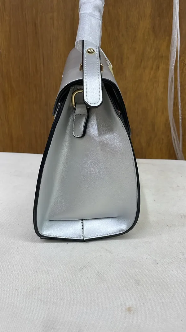 White_Pu_Leather_Textured_Structured_Handbag_For_Women