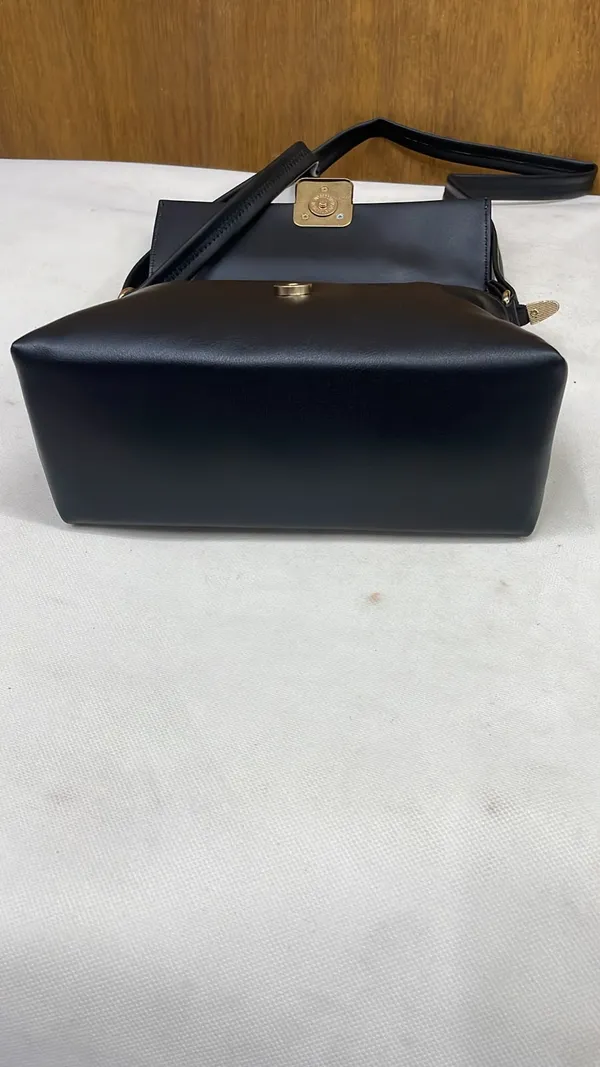 Black_Pu_Leather_Shoulder_Bag_For_Women