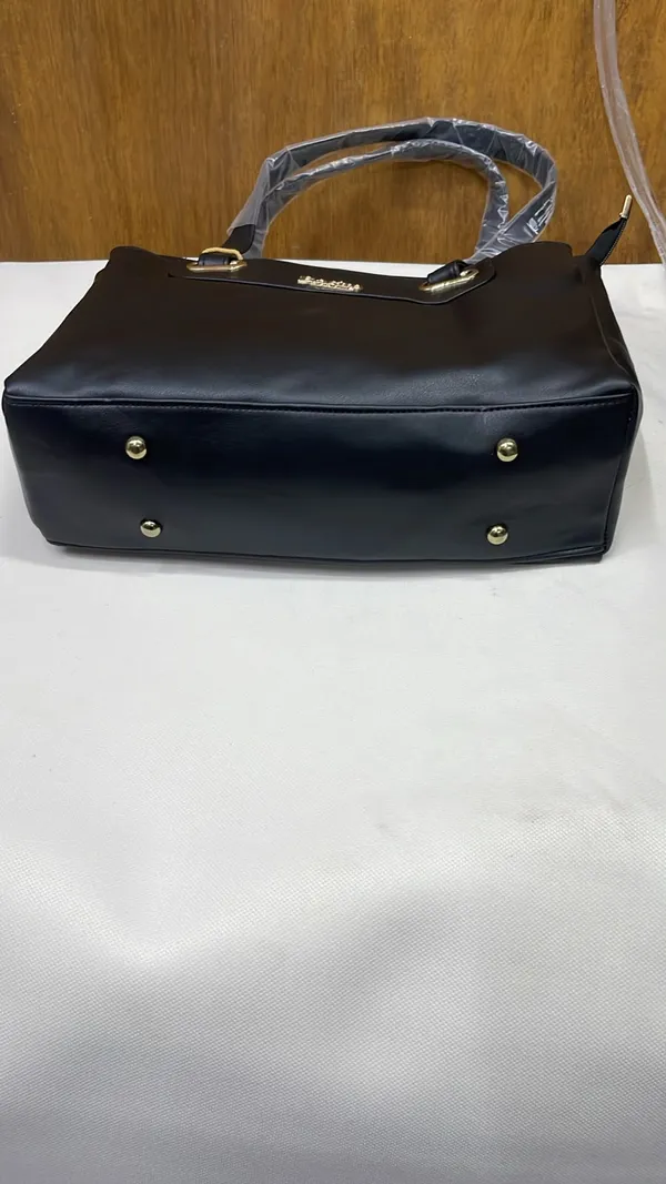 Black_Pu_Leather_Structured_Tote_Bag_For_Women