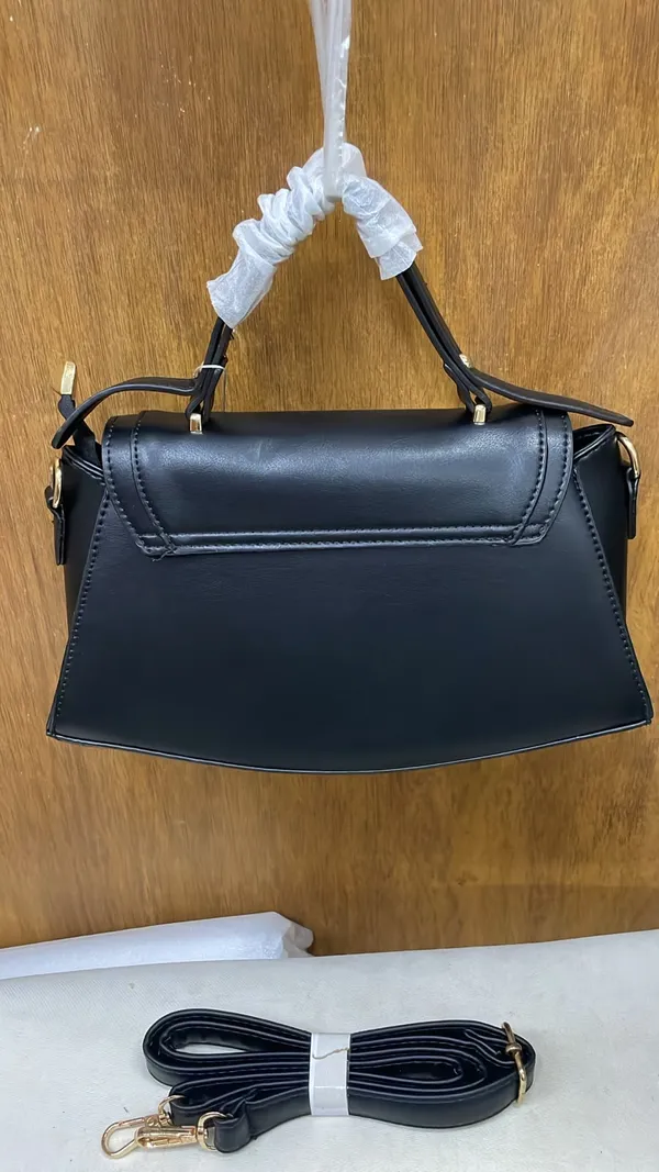 Black_Pu_Leather_Structured_Handbag_For_Women