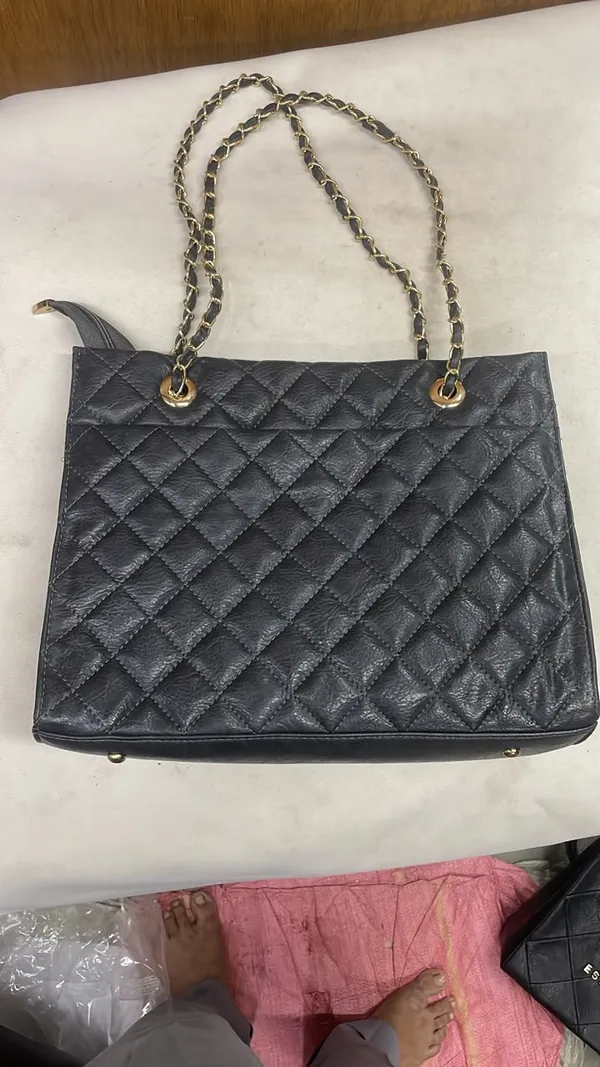 Black_Pu_Leather_Quilted_Shoulder_Bag_For_Women
