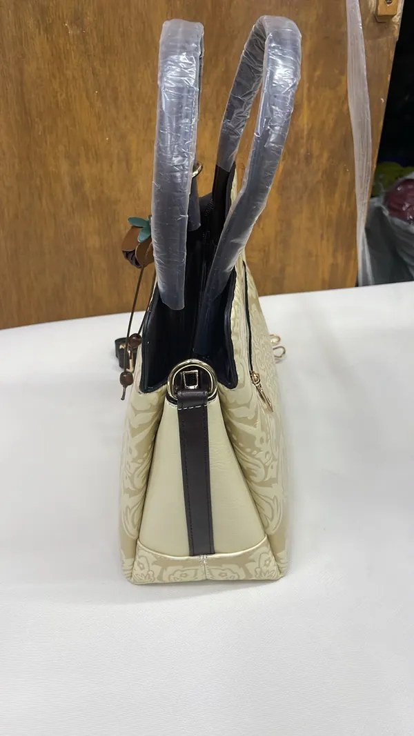 Beige_Pu_Leather_Patterned_Tote_Bag_For_Women