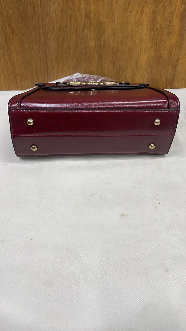 Maroon_Pu_Leather_Structured_Handbag_For_Women