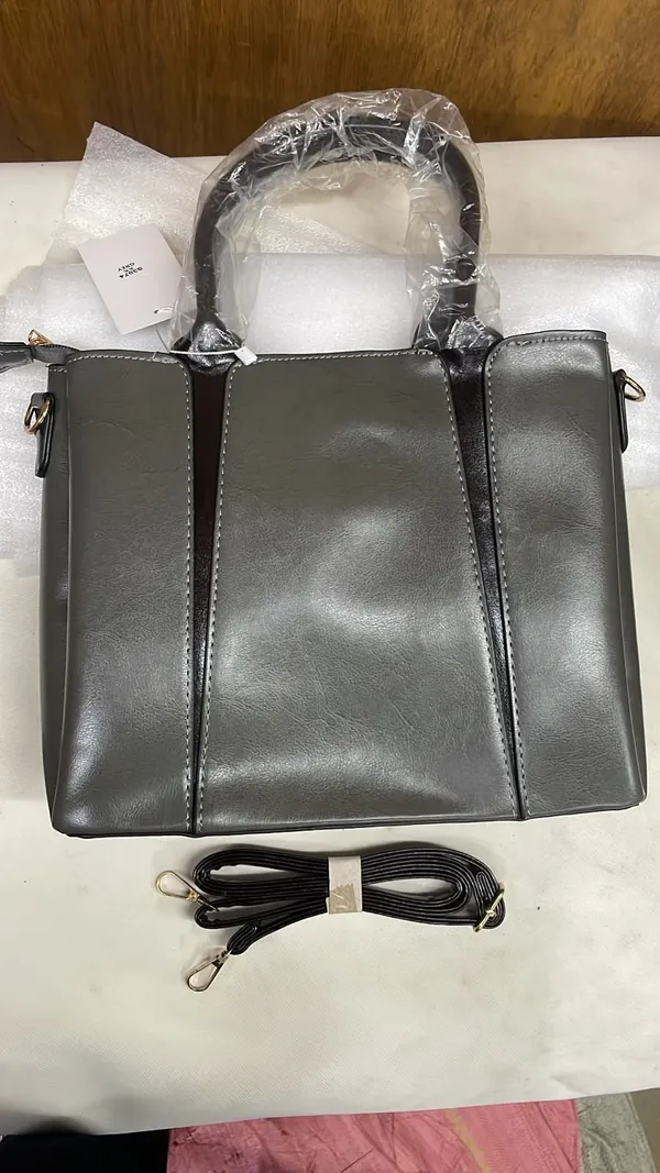 Grey_Pu_Leather_Structured_Handbag_For_Women