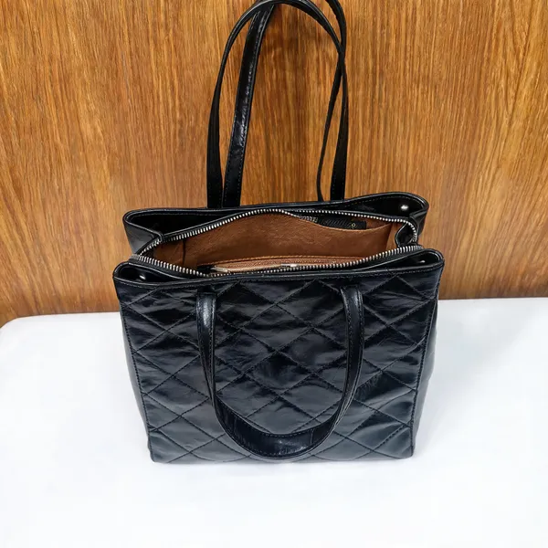 Black_Pu_Leather_Structured_Tote_Bag_For_Women