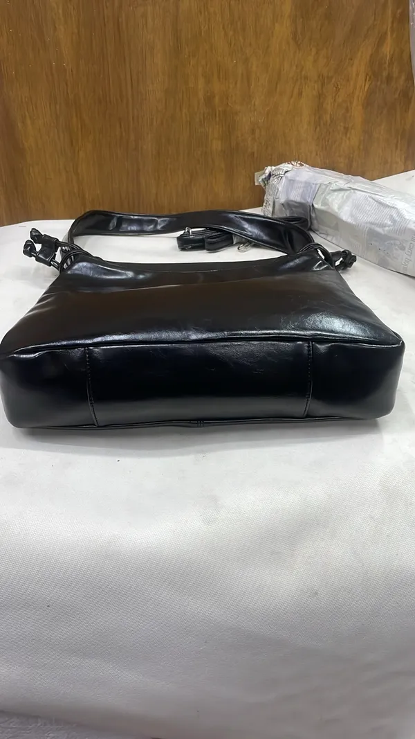Black_Pu_Leather_Shoulder_Bag_For_Women