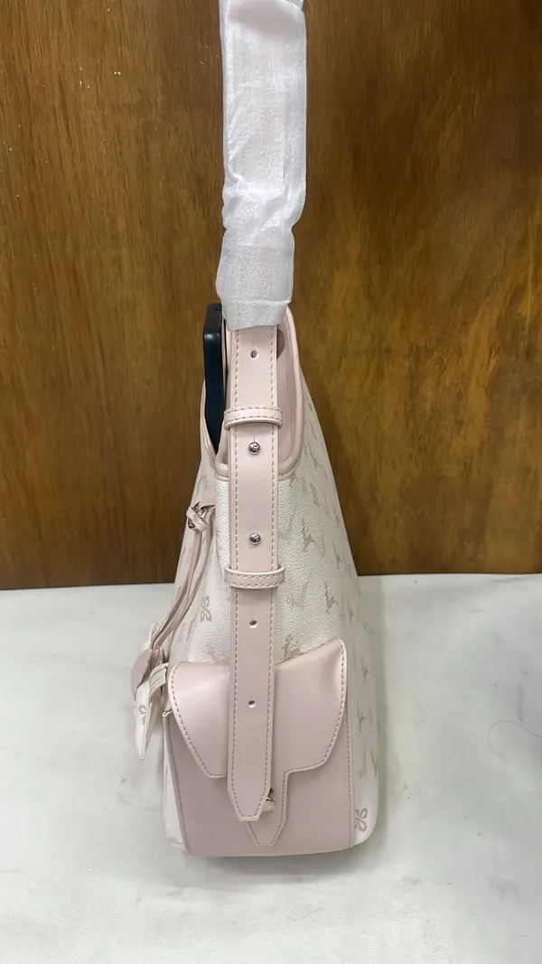 Cream_Pu_Leather_Shoulder_Bag_For_Women